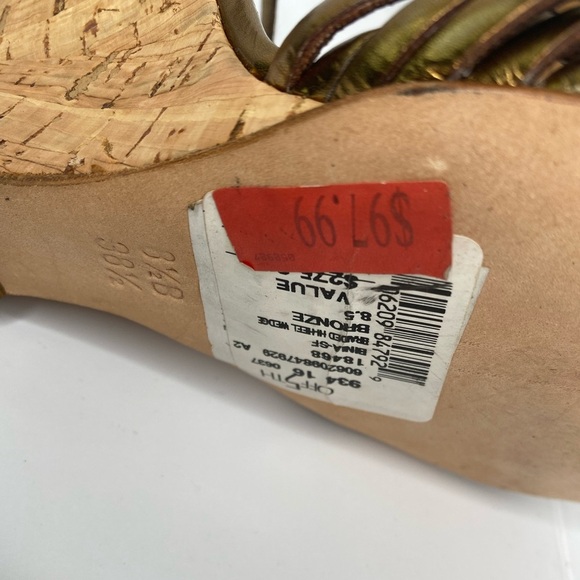 BCBGMaxazria NWT No Box Gold Strappy Women's Sandals. - Picture 6 of 11